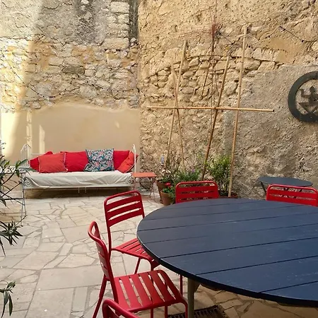 La Grande Maison Rose